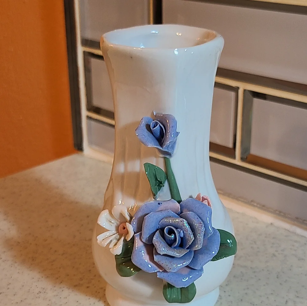 Stunning Vase for sale floral design